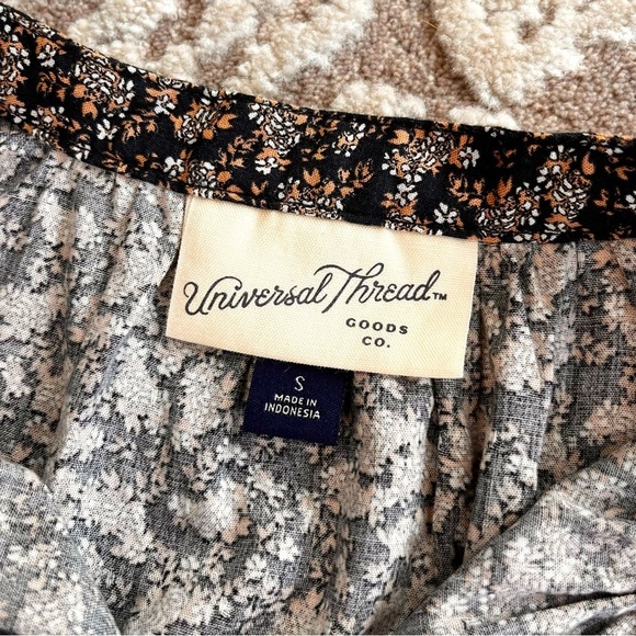 Universal Thread Mini Floral Peasant Popover - Picture 12 of 16